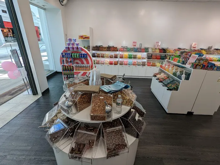 Sugar Bear Candy Store - Candy Store in Edison NJ Picture 10