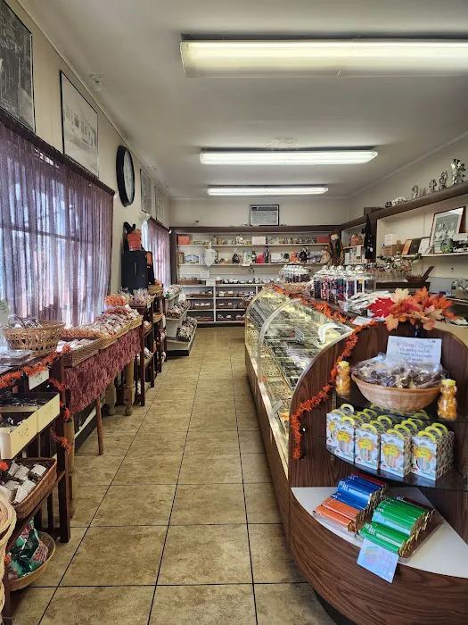 Old Monmouth Candies Picture 6