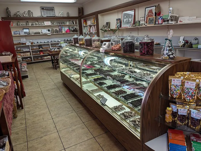 Old Monmouth Candies Picture 8