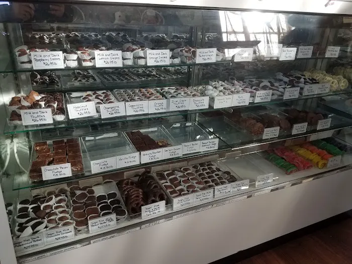 Red Bank Chocolate Shoppe Picture 2