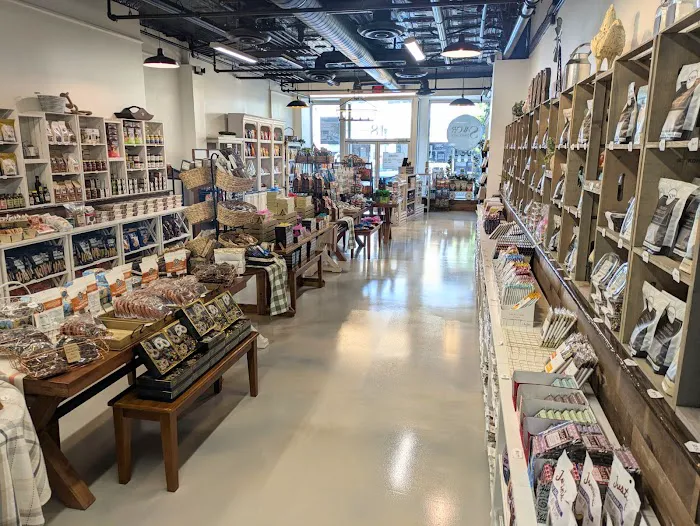 SAVOR Snack Shop Picture 4