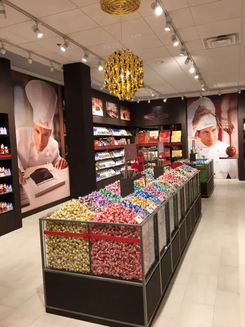 Lindt Chocolate Shop Picture 9