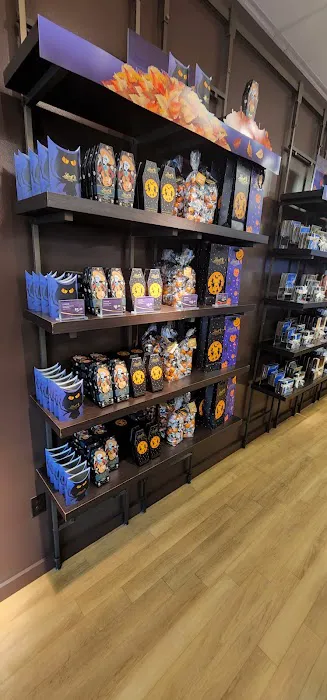 Lindt Chocolate Shop Picture 3