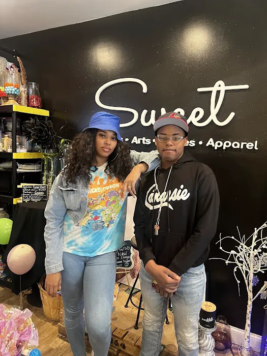 Sweet shop Picture 2