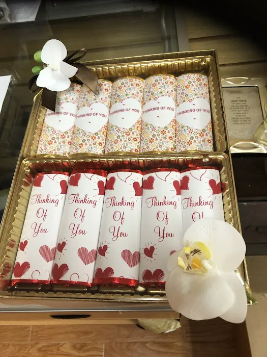 THE CHOCOLATE HOUSE Picture 2