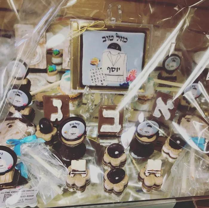 THE CHOCOLATE HOUSE Picture 10