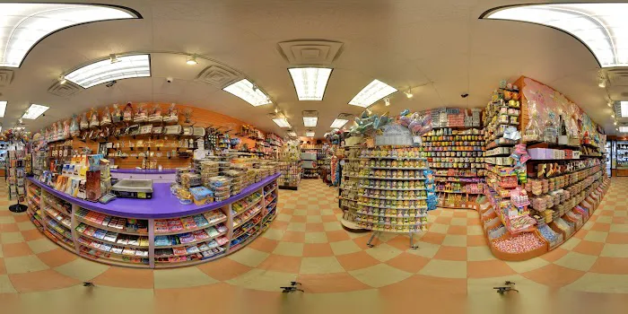 Sweetnes Candy Store Picture 6