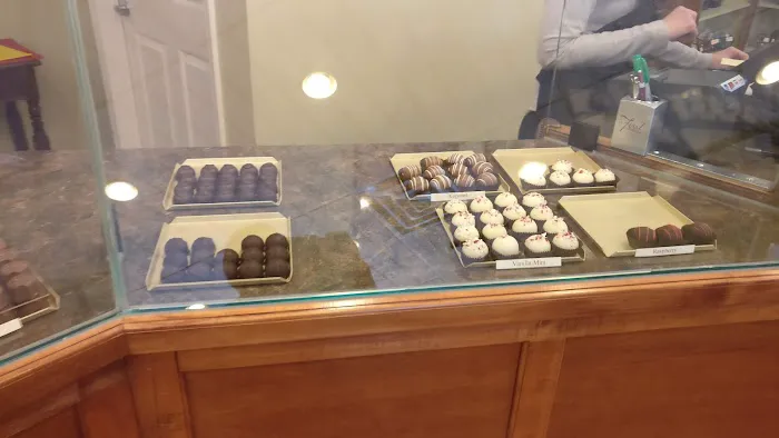 Newtown Chocolatier Picture 3