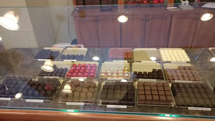 Newtown Chocolatier Picture 1