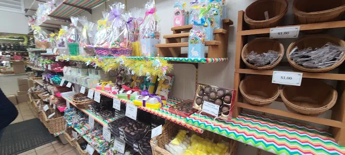 Lee Sims Chocolates Picture 9