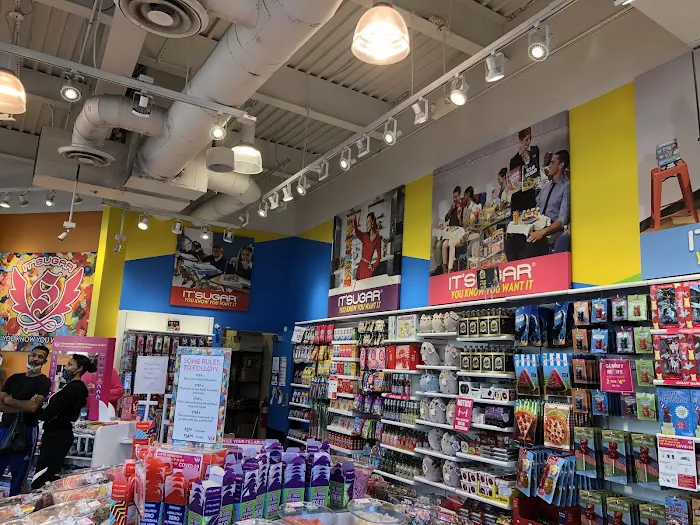 IT'SUGAR Coney Island Picture 5