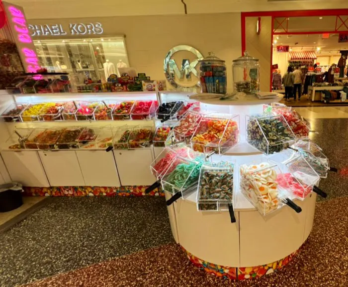 Sugar Bear Candy Store - Best Candy Store in Kings Plaza NY Picture 2