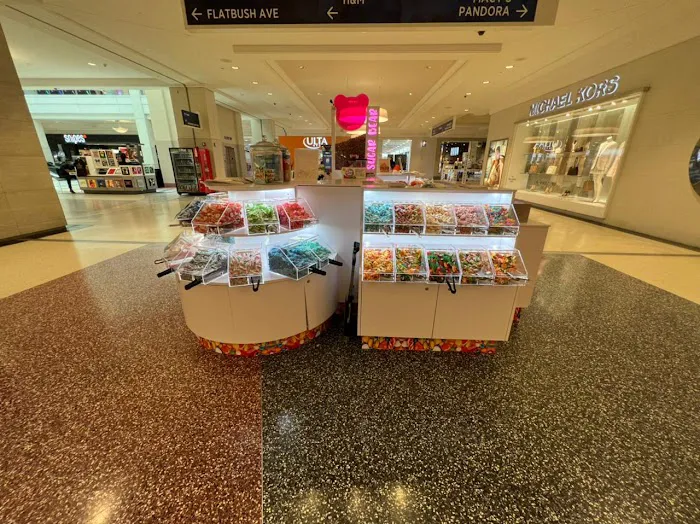 Sugar Bear Candy Store - Best Candy Store in Kings Plaza NY Picture 1