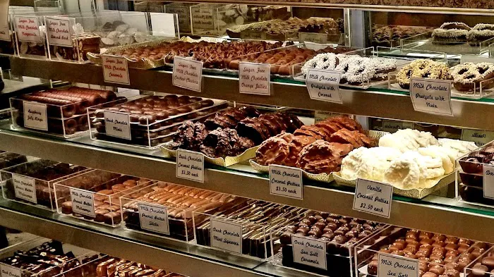 Berkeley Sweet Shop Picture 6