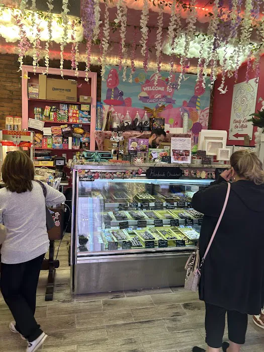 Candy Lane On Main Picture 2