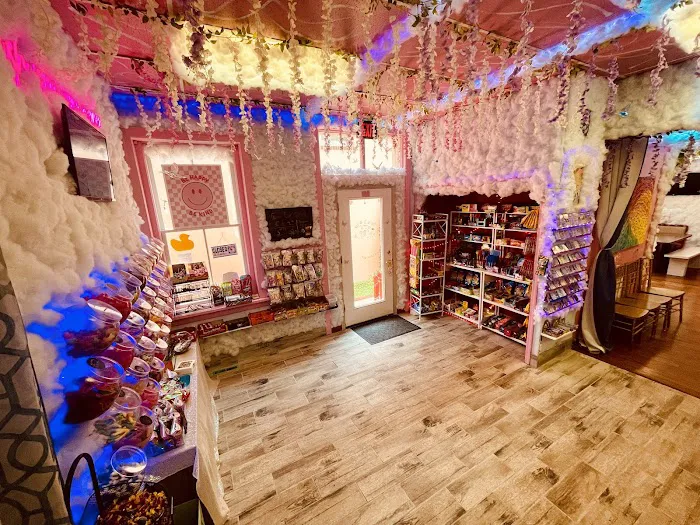 Candy Lane On Main Picture 3