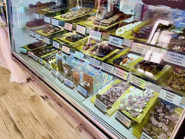 Candy Lane On Main Picture 7