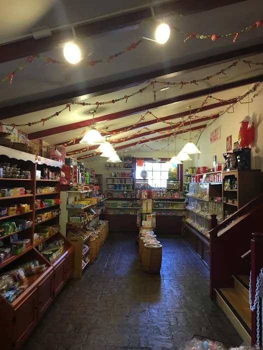 Skip's Candy Corner Picture 4