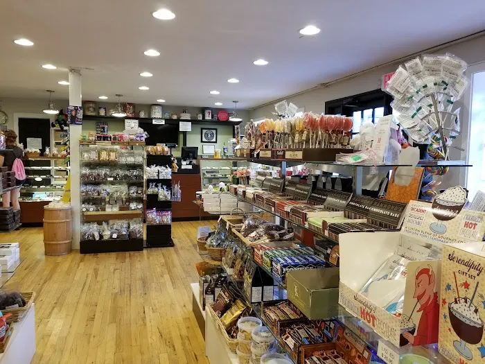 Skip's Candy Corner Picture 5
