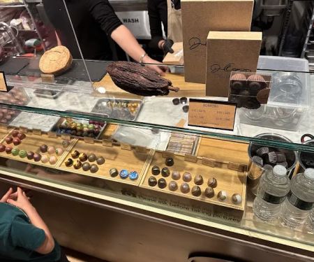 Daniel Corpuz Chocolatier