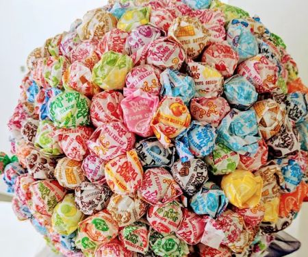 Royal Wholesale Candy & Chocolate