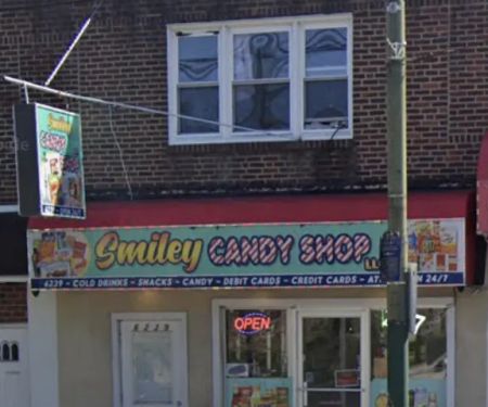 Smailyu2019s candy shop