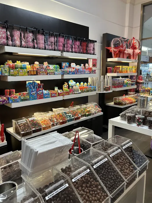 Sugar Bear Candy Store - Prime Drink & Candy Store in Rockaway NJ Picture 1