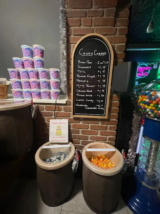 Muggsy's Sweet Shoppe Picture 3