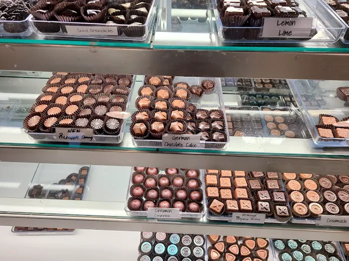 Tracey's Candy Shoppe Picture 1