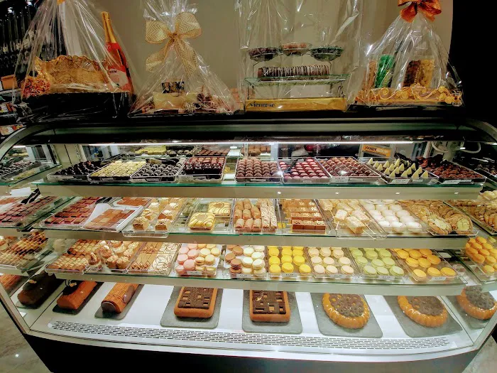 Viennese Classic Confections Picture 1