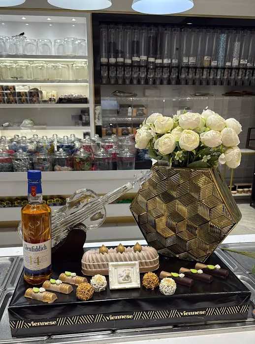 Viennese Classic Confections Picture 3
