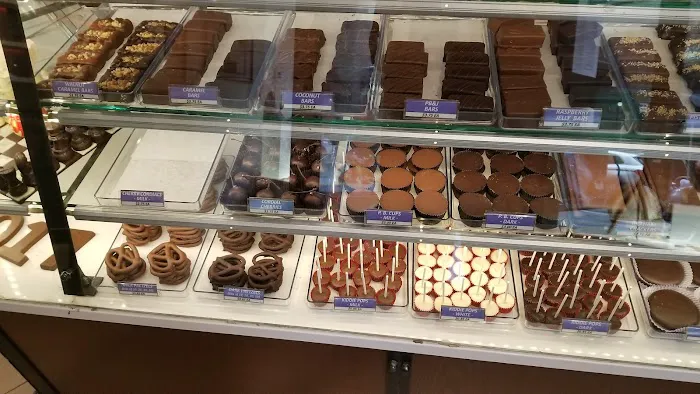 Li-Lac Chocolates (Bleecker St.) Picture 2