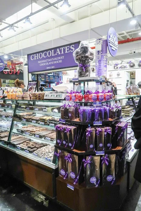Li-Lac Chocolates (Bleecker St.) Picture 1