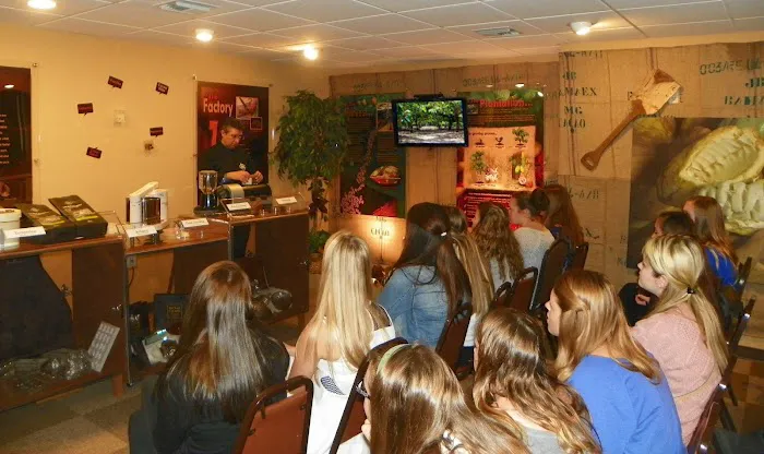 Chocolat Michel Cluizel, Store & Chocolate Tours Picture 2