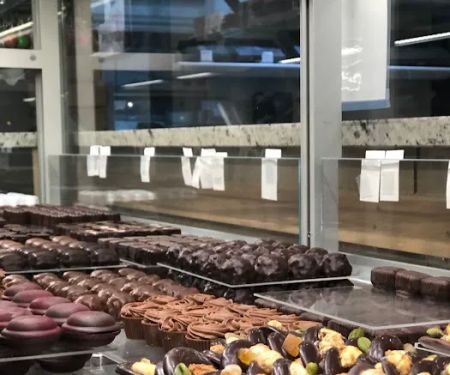 Chocolat Michel Cluizel, Store & Chocolate Tours