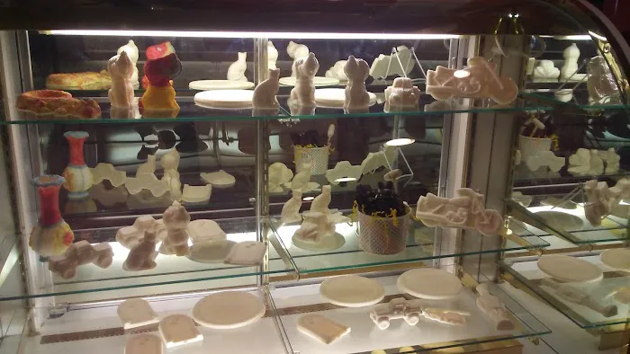 Chocolat Michel Cluizel, Store & Chocolate Tours Picture 9