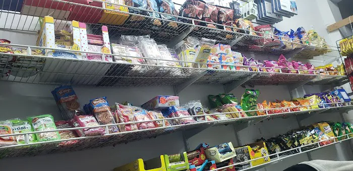 Board Quick Mart Picture 3