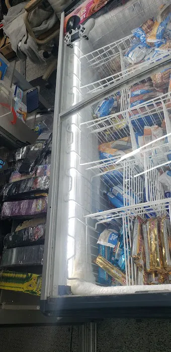 Board Quick Mart Picture 5