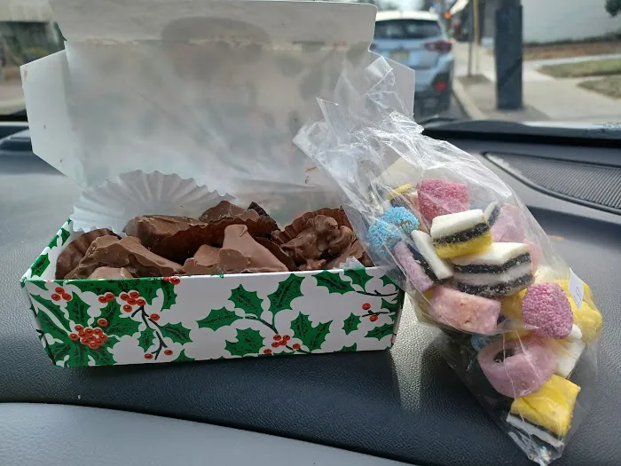 J&M Sweets and More Picture 1