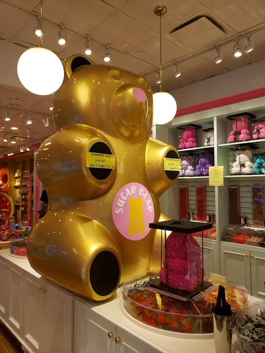Sugar Bear - Candy Store in Paramus NJ Picture 8