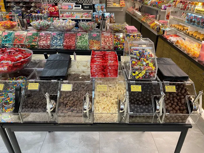 Sugar Bear - Candy Store in Paramus NJ Picture 7