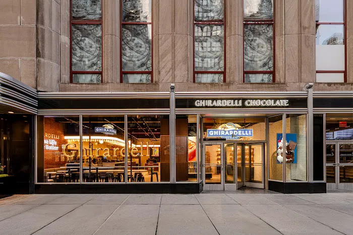 Ghirardelli Chocolate & Ice Cream Shop Picture 3