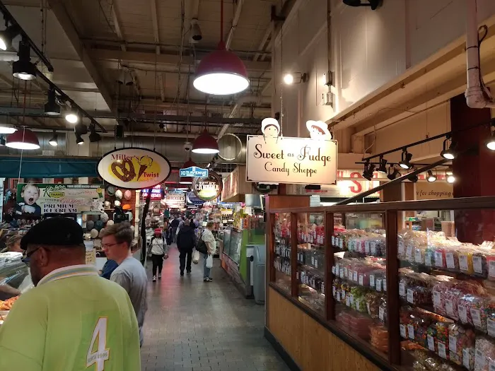 Sweet as Fudge Candy Shoppe Picture 4