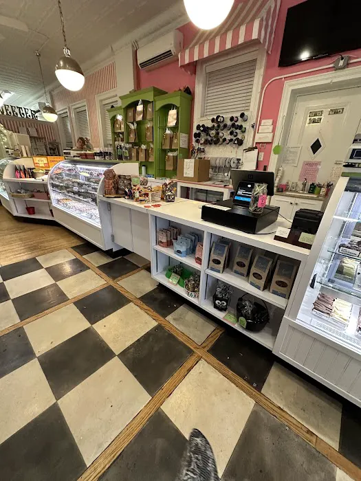 Candy Apple Shoppe Picture 1