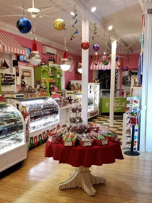 Candy Apple Shoppe Picture 3