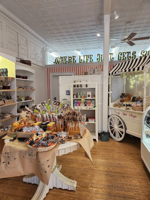 Candy Apple Shoppe Picture 6