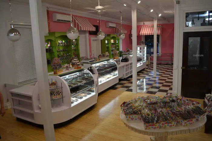 Candy Apple Shoppe Picture 5