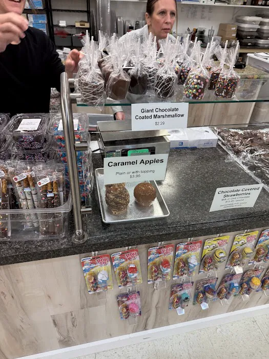 Meme's Chocolates & Bulk Foods Picture 7