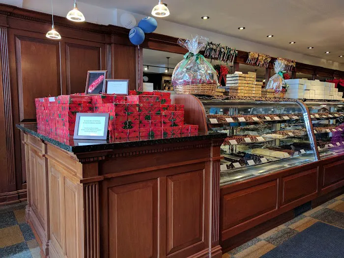 Commodore Chocolatier Picture 4