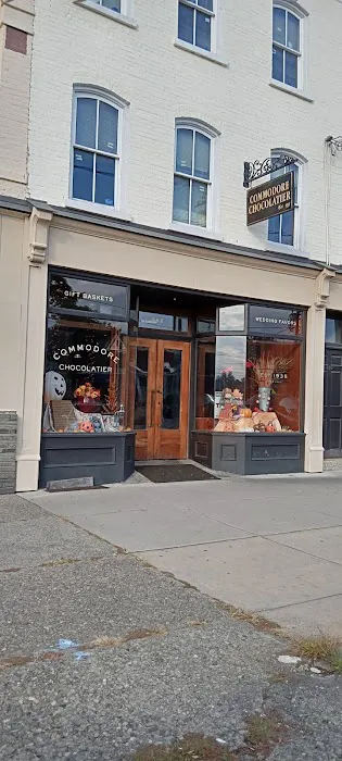 Commodore Chocolatier Picture 8